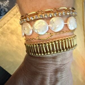 Victoria Emerson Stack bracelet - pearl colors and gold tone